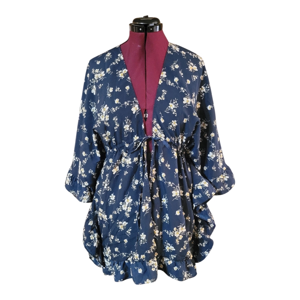 Time and Tru Navy Floral Kimono